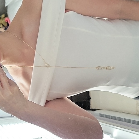 NWOT Angel wings necklace - Picture 2 of 6